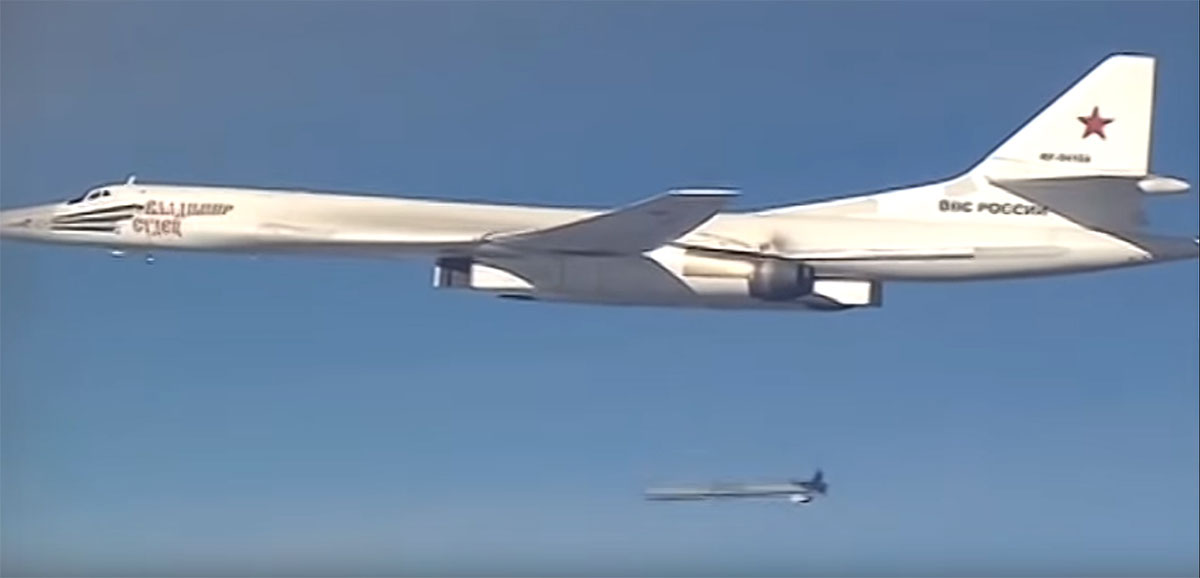 Пуск ракеты Х-101 с борта Ту-160 "Владимир Судец"